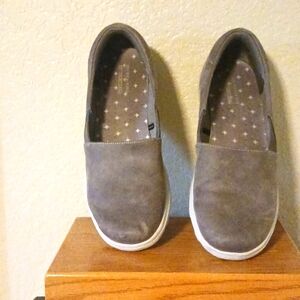 New Sketchers Slip-ins